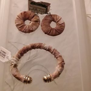 Earring and bracelet set by soulpringsbyam